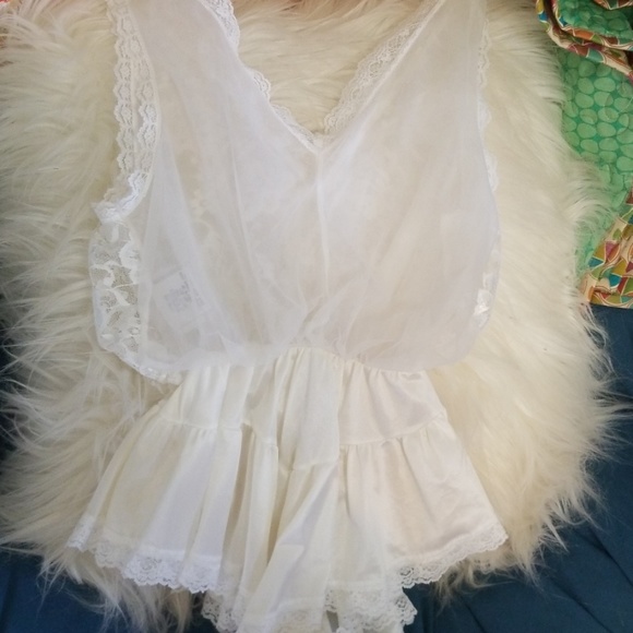 Vintage Inner Most Lace Romper - Picture 4 of 4